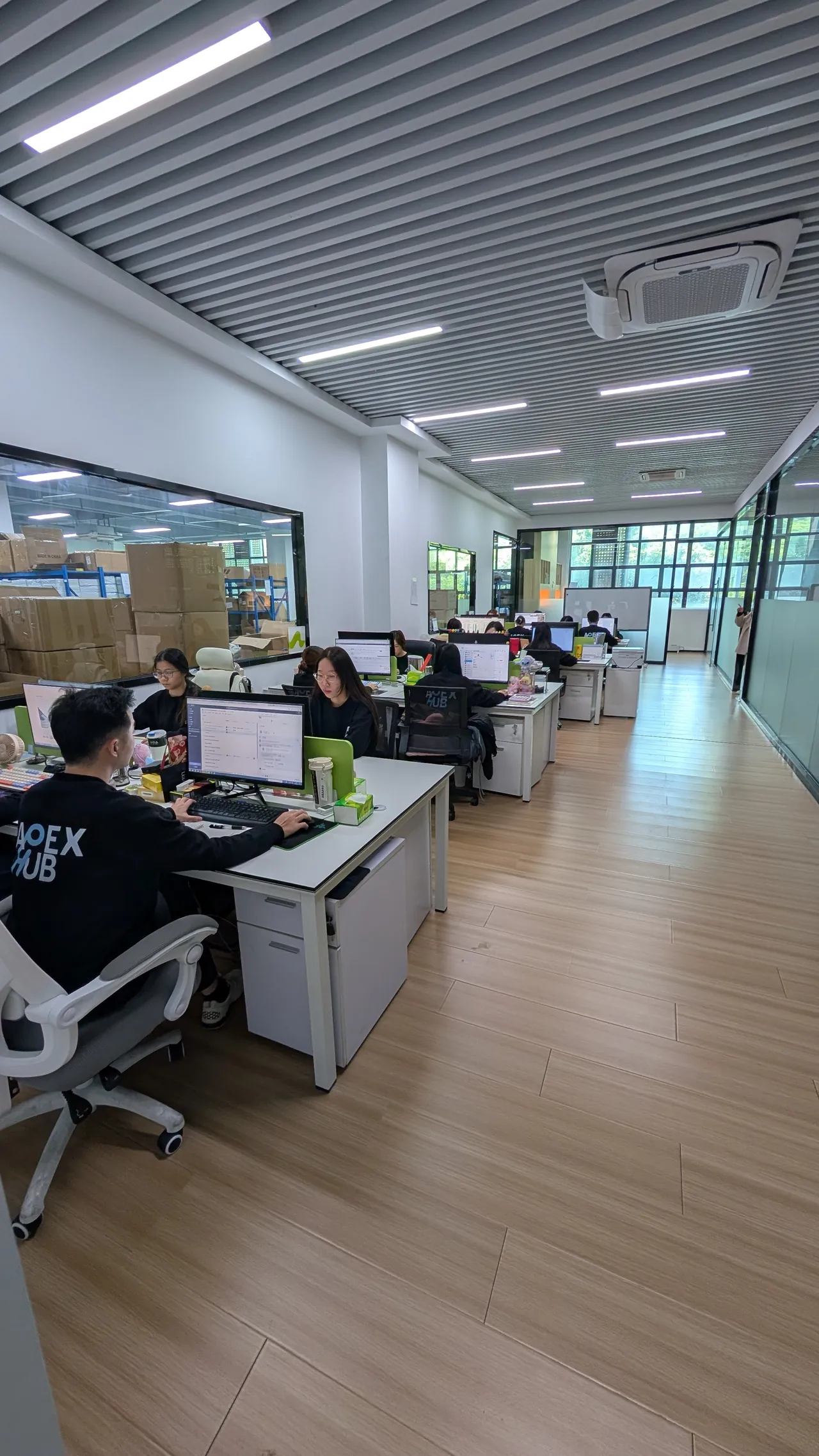 Apex Hub fulfillment operations in China